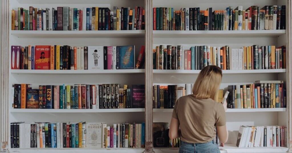 読書 (2)